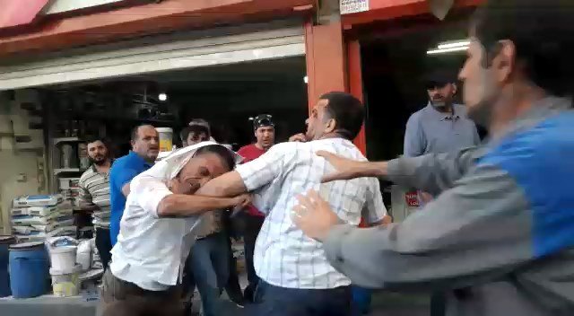 İki grup arasındaki kavga