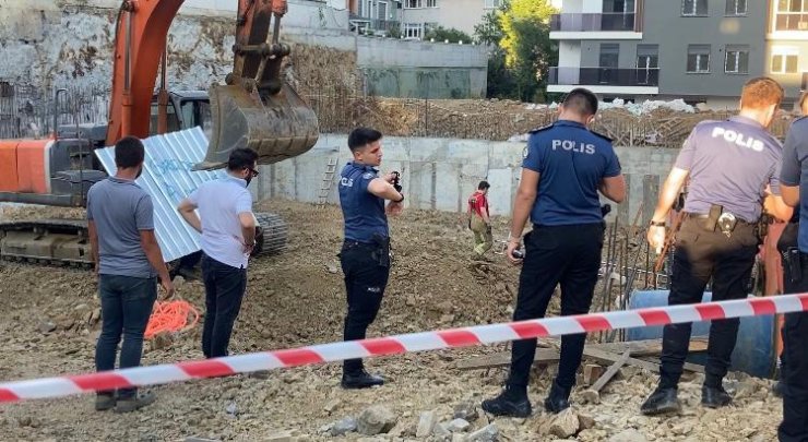 İnşaatta toprak kayması: 2 yaralı