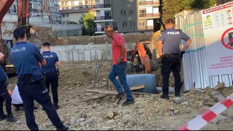 İnşaatta toprak kayması: 2 yaralı