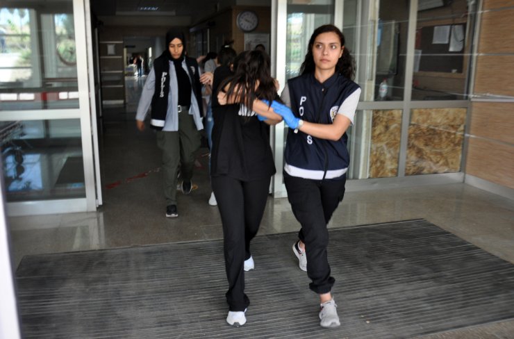 Karaman'da sosyal medyadan 'Eskort' ilanıyla 3 milyon liralık vurgun: 11 kişi tutuklandı