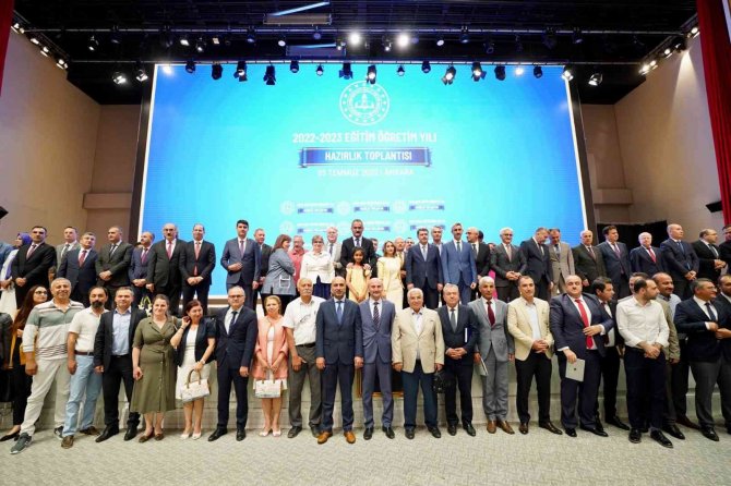 Milli Eğitim Bakanı Özer: “700 milyonluk yatırıma start veriyoruz”