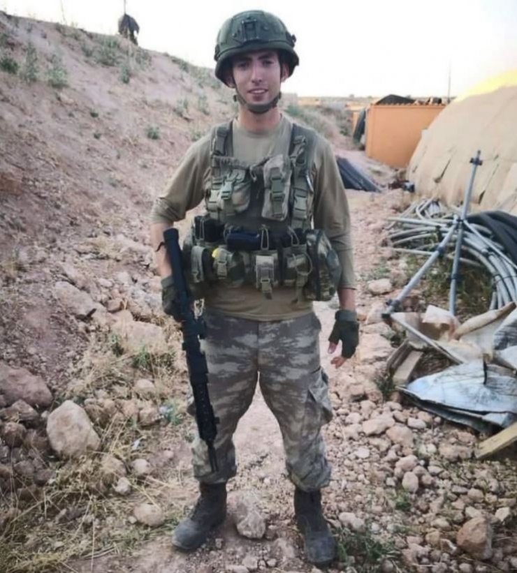 Şehit Enes Özgül'ün cenazesi helallik için baba evine getirildi