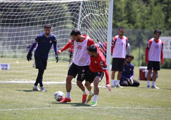 Sivasspor hücum çalıştı