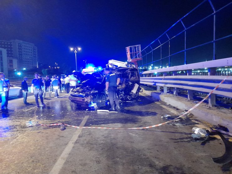 TEM Bağlantı Yolunda çalışma yapan işçilere araç çarptı; 2 ölü 5 yaralı