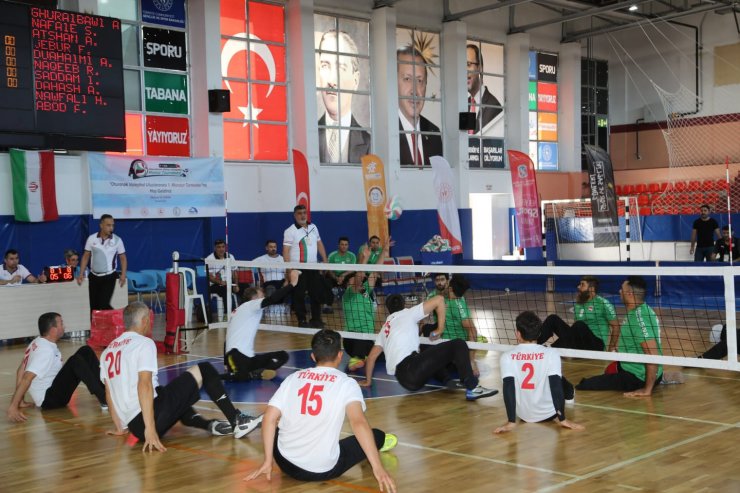 Tunceli'de Uluslararası Oturarak Voleybol Munzur Turnuvası heyecanı