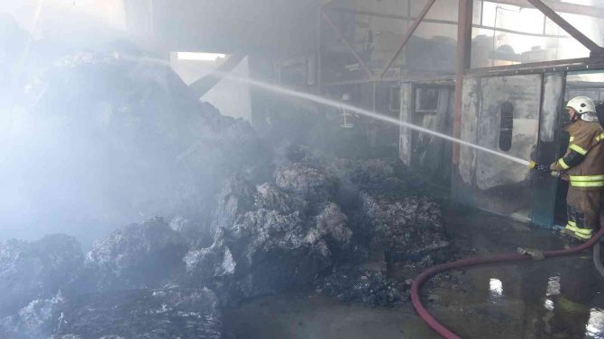 Yangın 6 saatte kontrol altına alındı