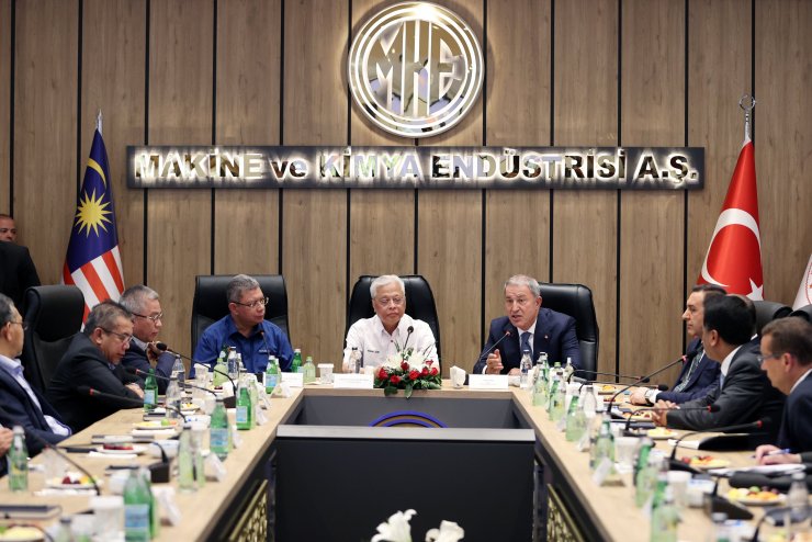 Bakan Akar, Malezya Başbakanı Yaakob'u kabul etti