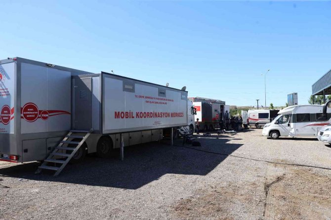 Çevre, Şehircilik ve İklim Değişikliği Bakanlığı ekipleri daima hazır