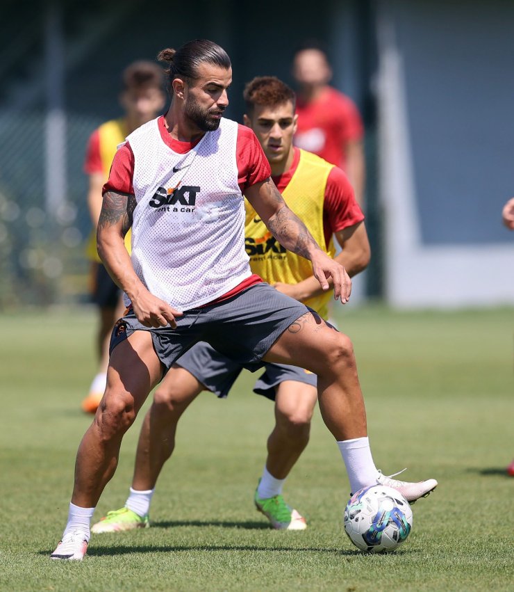 Galatasaray'da yeni sezon hazırlıkları sürüyor