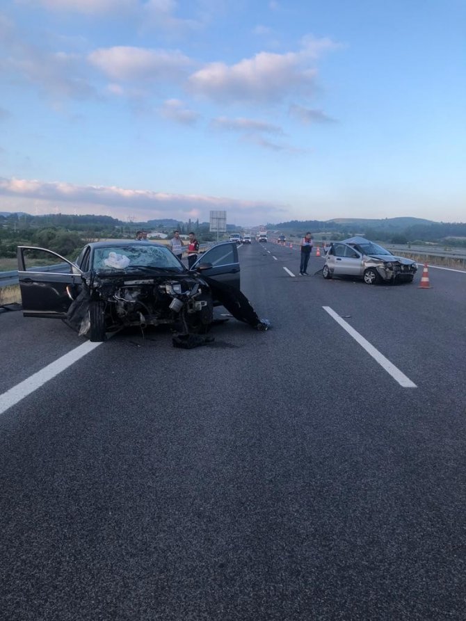 İki kardeş trafik kazasında can verdi