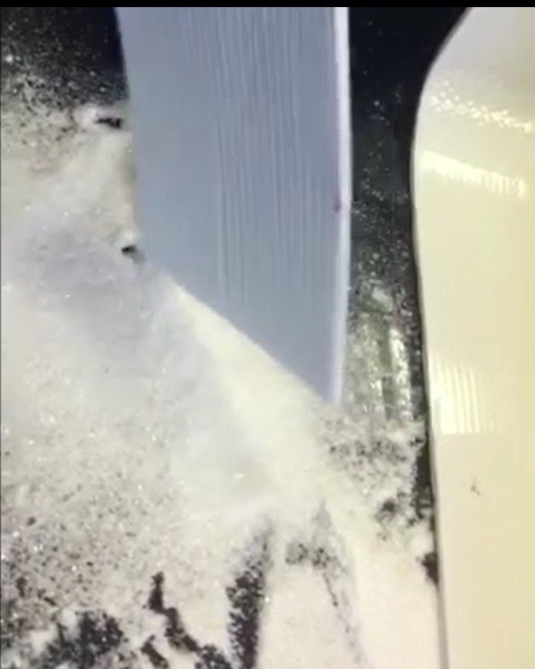 Valizin etrafına saklanan 2,6 kilogram metamfetamin ele geçirildi