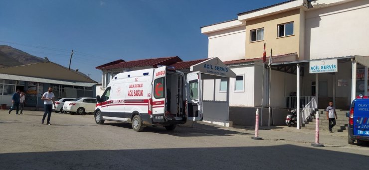 Yaylacıları taşıyan kamyonet şarampole devrildi 10 yaralı