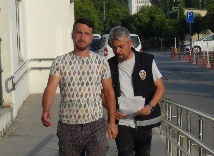 Adana'da 80 firari için şafak operasyonu