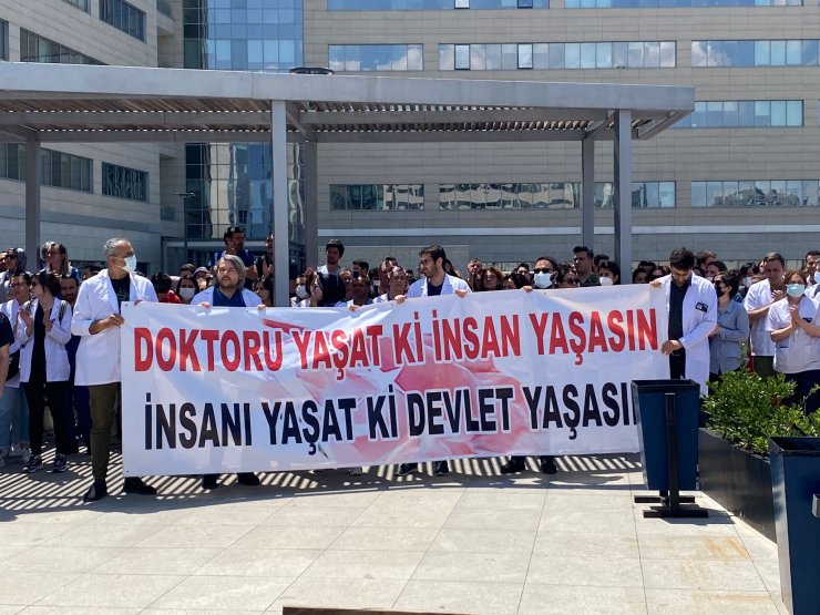Ankara'da sağlıkçılardan protesto