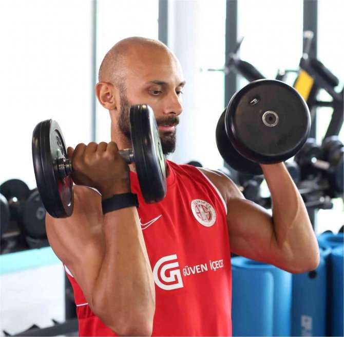 Antalyaspor, 3 grup halinde çalıştı