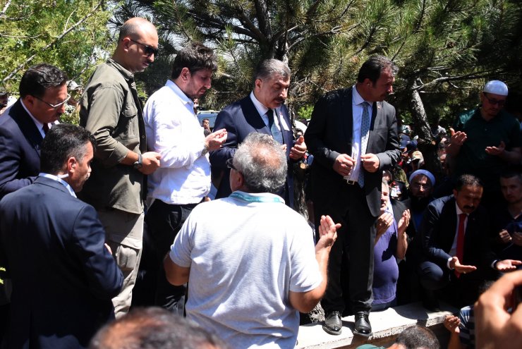 Bakan Koca: Tarifsiz bir acı yaşıyoruz