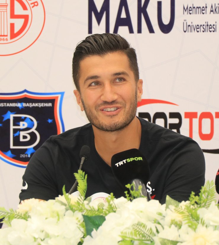 Nuri Şahin ve Emre Belözoğlu'ndan ortak toplantı