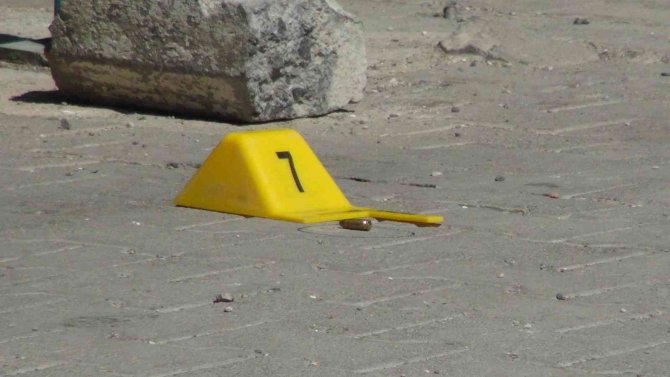 Cezaevi önünde silahlı saldırıya uğrayan şahıs öldü