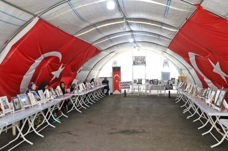 Evlat nöbetindeki aileler, bu bayramı da buruk karşılıyor