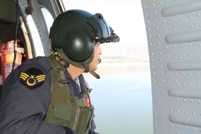 Elazığ’da bayram öncesi helikopter destekli trafik denetimi