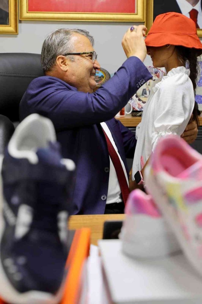 Her şey ’Çocuklar gülsün’ diye