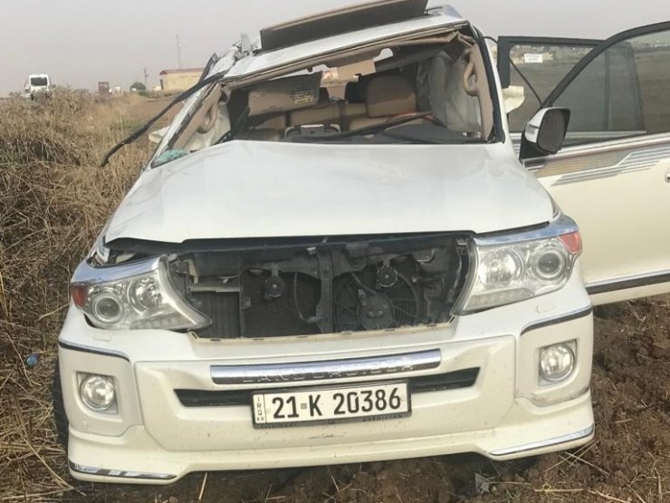 Irak plakalı cip, tarlaya uçtu: 4 yaralı