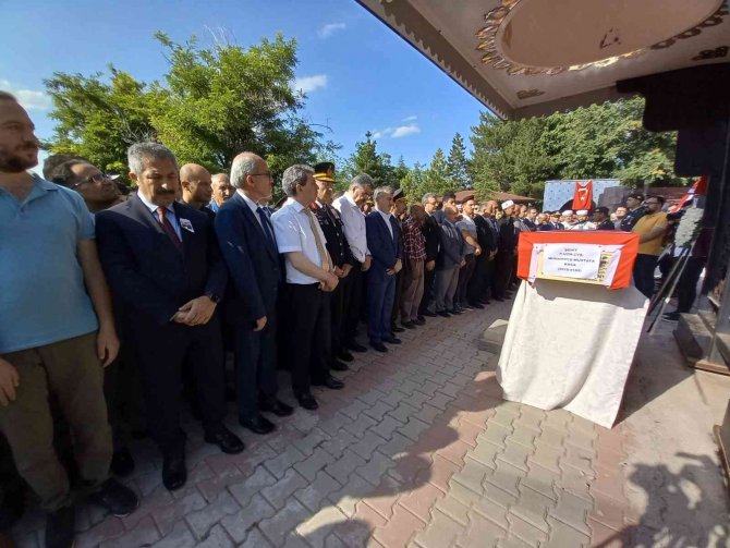 Konyalı şehit son yolculuğuna uğurlandı