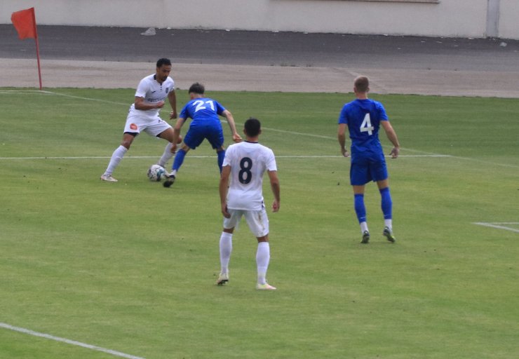 Medipol Başakşehir hazırlık maçında Altay'ı 4-0 yendi