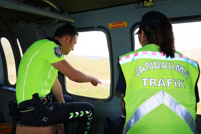 Bayramda helikopterli trafik denetimi