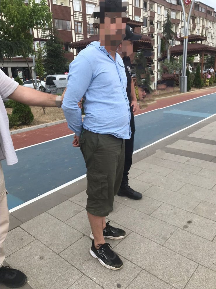 Bıçakladığı arkadaşı öldü, çalıntı kıyafetle üzerini değiştirip kaçarken yakalandı