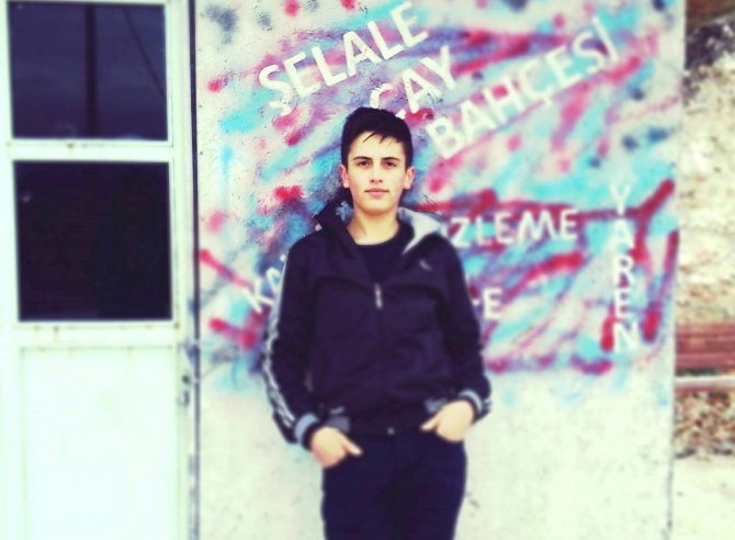 Feci kaza: Şoför yanan araçta can verdi