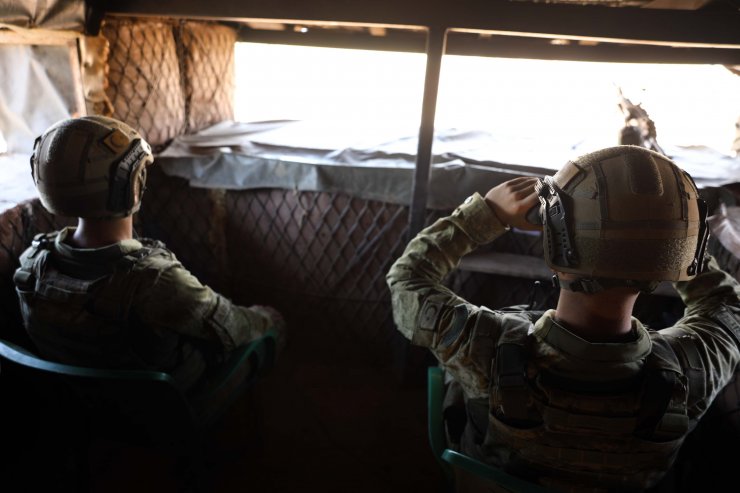 Kahraman askerler, bayramı Suriye'de karşıladı