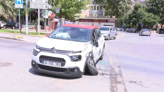 Otobüs ile otomobil çarpıştı: 3 yaralı