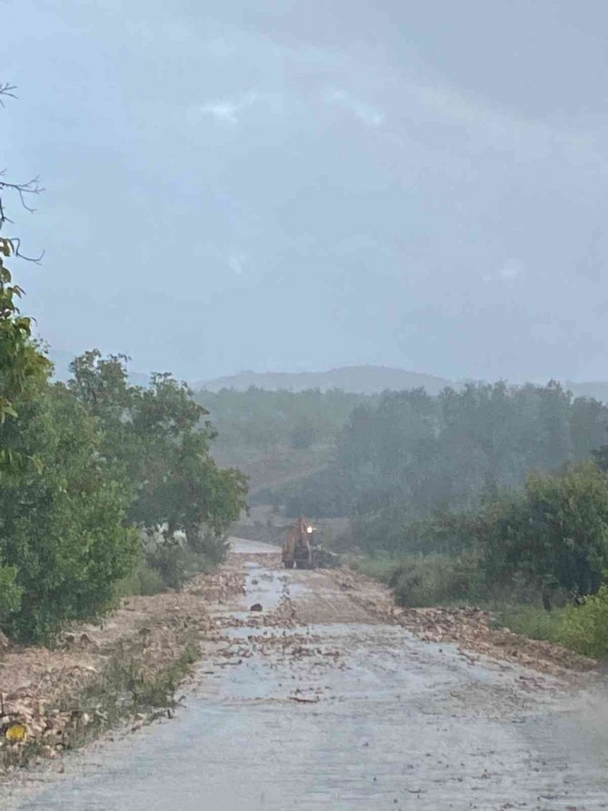 Sel sularına kapılan 70 yaşındaki kadın hayatını kaybetti