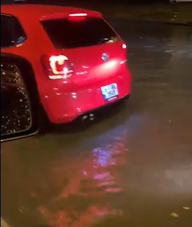 Ankara'da sağanak sele neden oldu