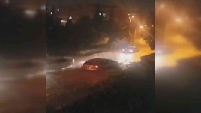 Ankara’da sağanak yağış etkili oldu