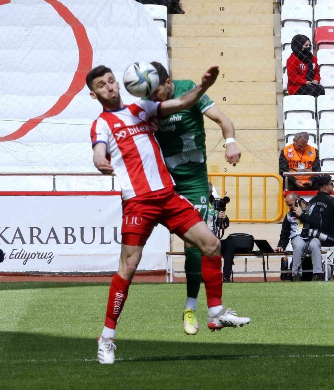 Doğukan Sinik resmen Hull City’de