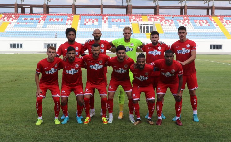 Emre Belözoğlu: Ülke futbolunu en iyi şekilde temsil edeceğiz