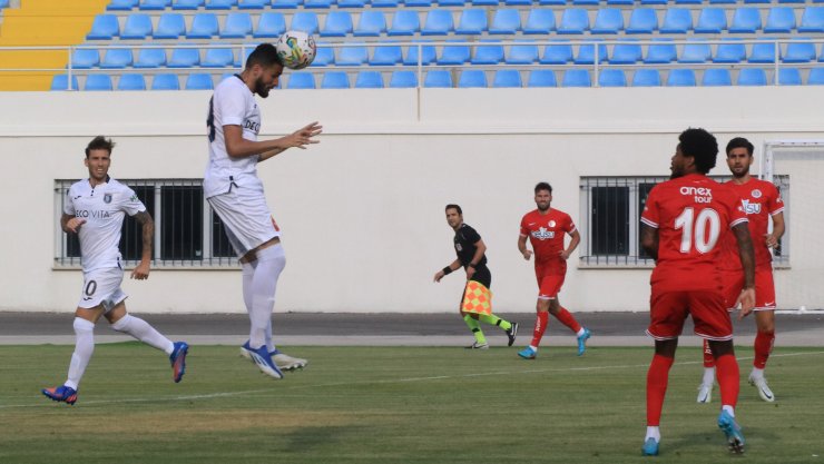 Emre Belözoğlu: Ülke futbolunu en iyi şekilde temsil edeceğiz