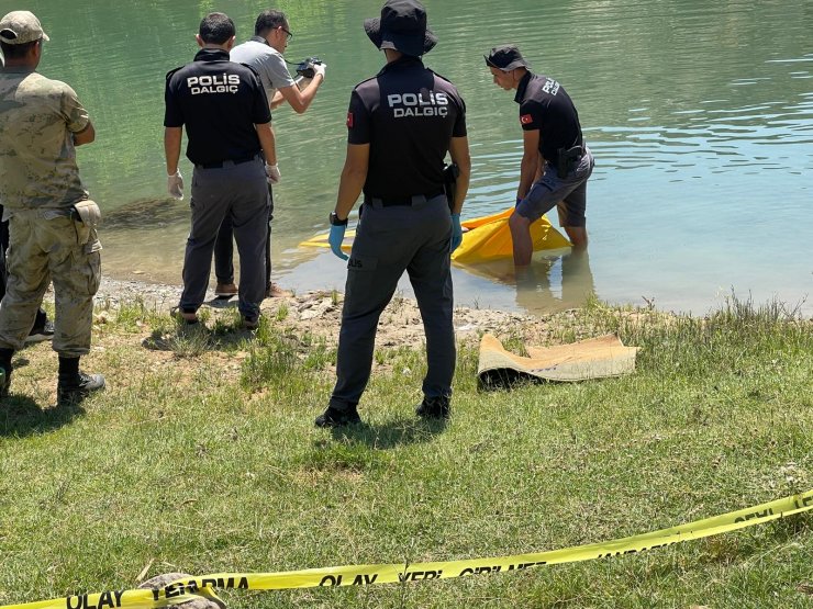 Göksu Çayı'na giren Ömer öldü, kardeşi kurtarıldı
