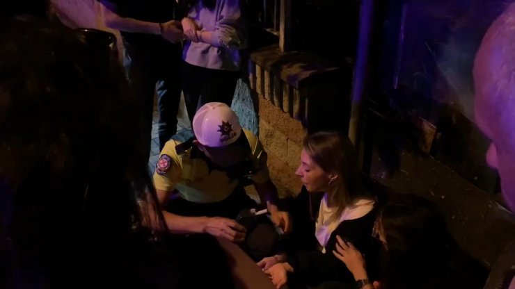 İki araç çarpıştı: 2'si çocuk 3 yaralı