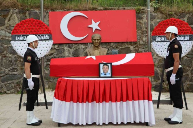 Polis memuru kalp krizi sonucu hayatını kaybetti