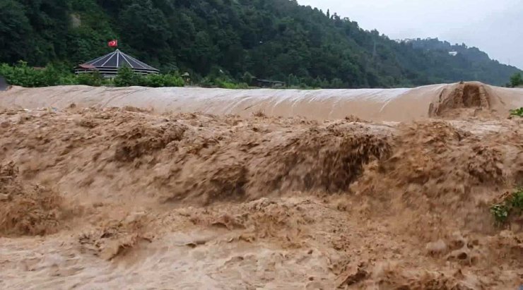 Sel ve heyelan kenti Rize'de üzen gerçek! Sadece 900 kişi indirmiş