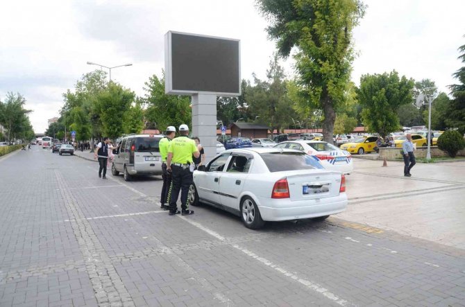 Uşak’ta bin 638 sürücüye para cezası