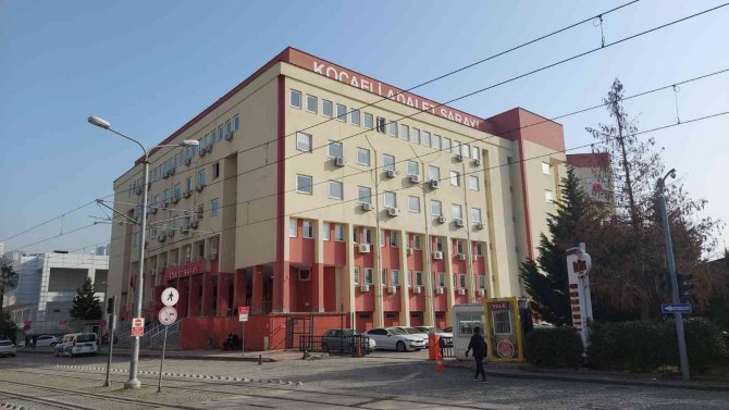 "Üvey babam beni taciz ediyor" iddiasıyla şikayetçi olmuştu, "İftira atarak intikam almak istedim" dedi