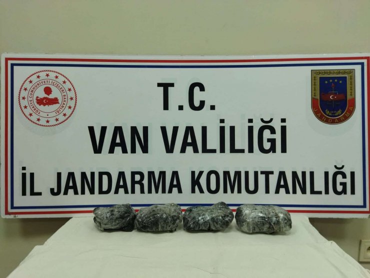 Van kırsalında 2 kilo uyuşturucu ele geçirildi