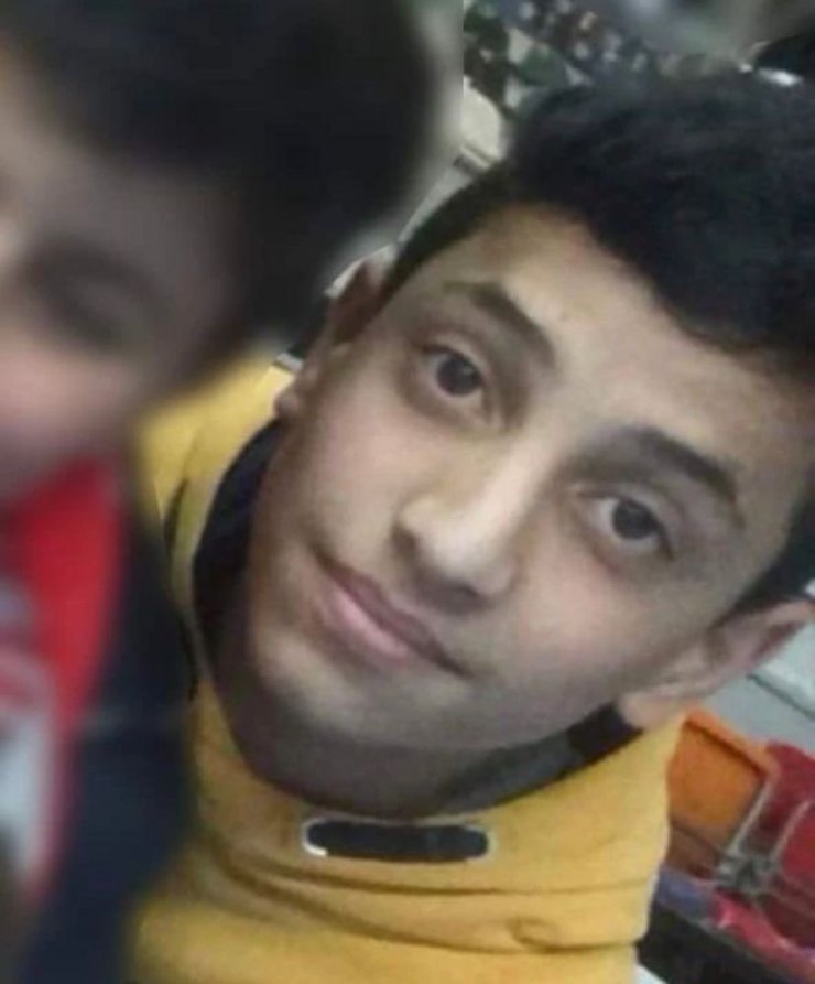 16 yaşındaki Emirhan, gözyaşlarıyla son yolculuğuna uğurlandı