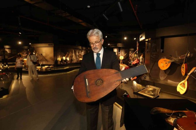 409 yıllık enstrüman bu müzede sergilenecek