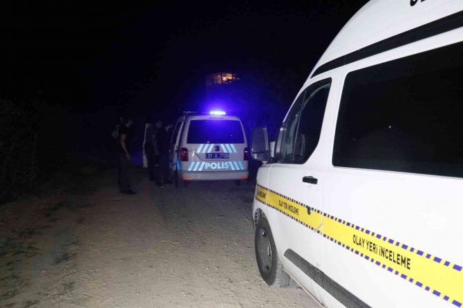 Akrabalar arasındaki silahlı kavga kanlı bitti: 1 ölü, 1 yaralı