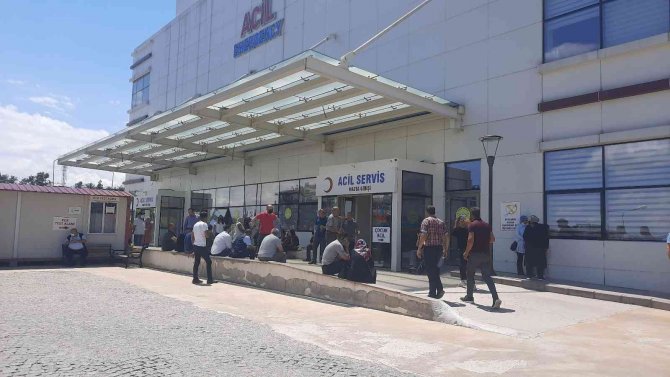 Apartmanın 6’ncı katından düşen öğretmen hayatını kaybetti